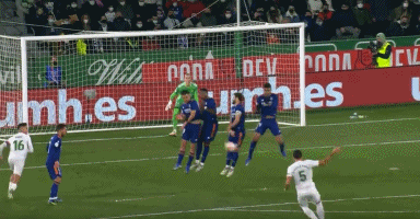 什么是牌九里的“生死门”？解析庄家洗牌后不同方位的胜率分布。（牌九生死门详解：庄家洗牌后各方位胜率分布）